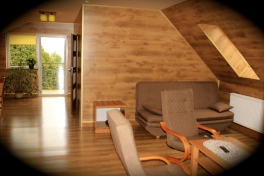 Parkowa - Noclegi Ze Sniadaniem Nowa Ruda Kamer foto