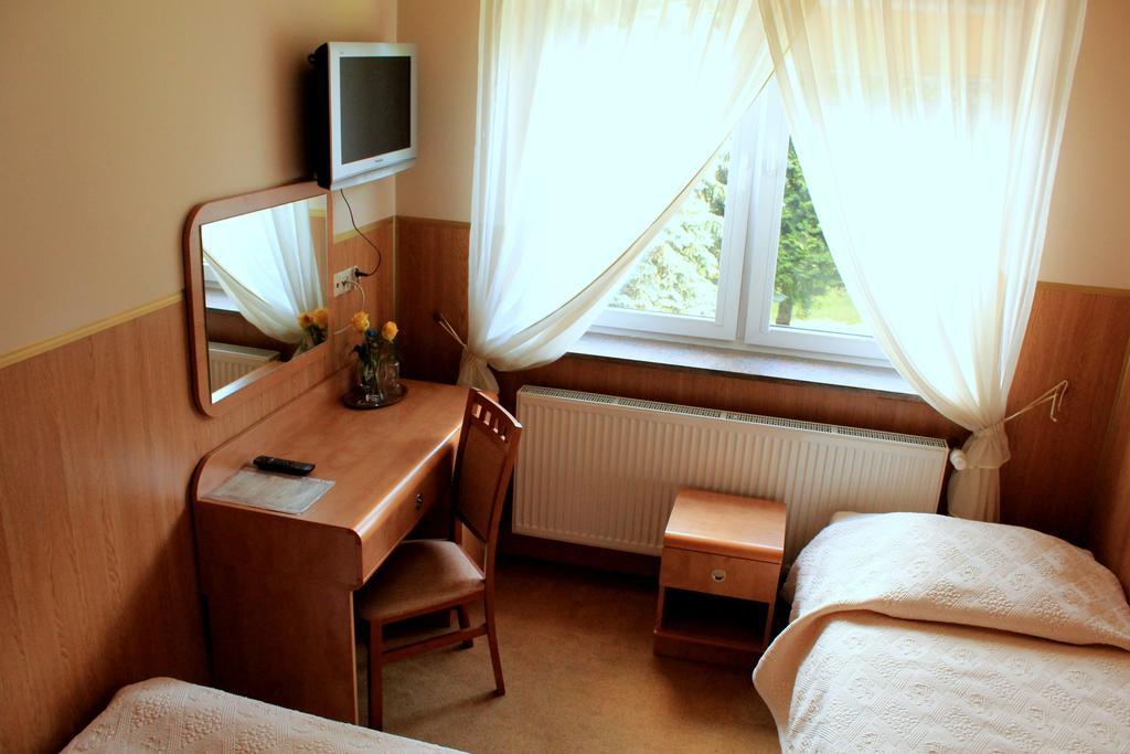 Parkowa - Noclegi Ze Sniadaniem Nowa Ruda Kamer foto
