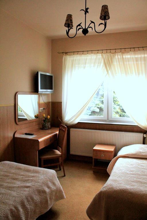 Parkowa - Noclegi Ze Sniadaniem Nowa Ruda Buitenkant foto